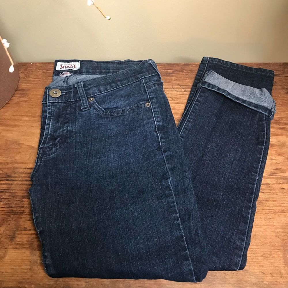 STRAIGHT LEG DENIM